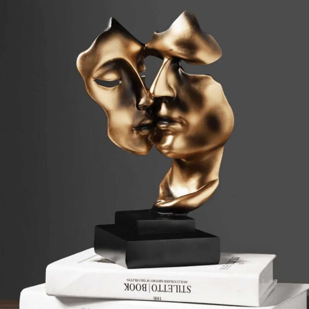 Escultura "O Beijo de Ouro" - Decorize